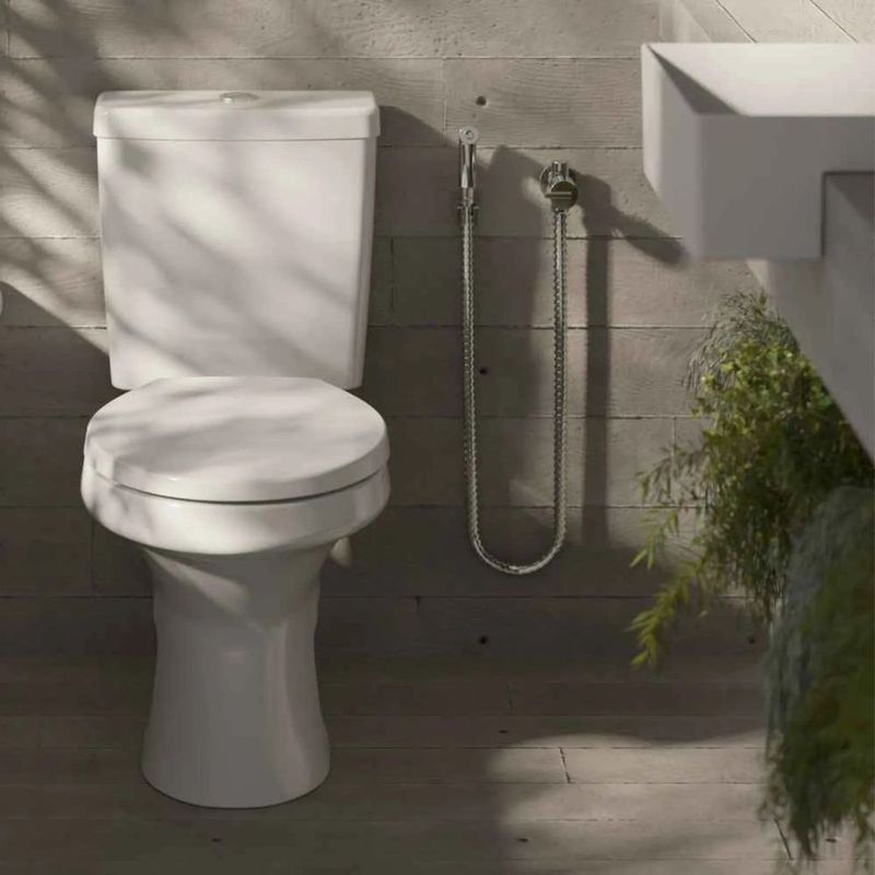 Kit_bacia_com_caixa_acoplada_e_assento_zip_plus_36litros_branca_10307672