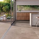 Porcelanato_a_retificado_thor_amber_externo_80x80_10320541